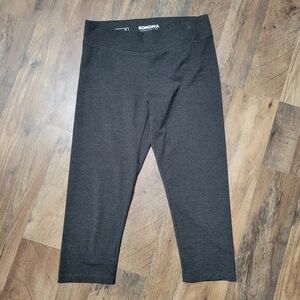 Sonoma Women's Dark Gray Capri  Leggings